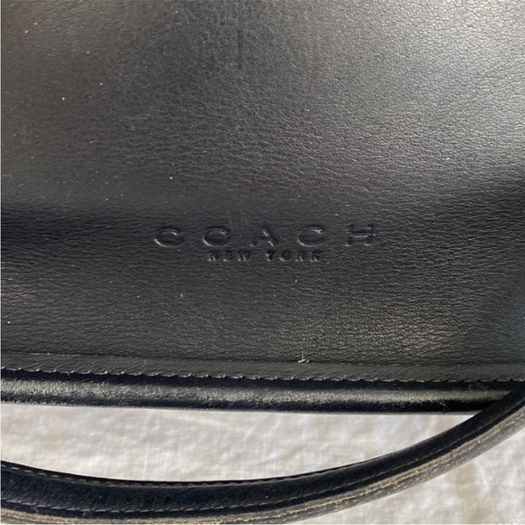 Coach vintage leather bucket style handbag - Picture 2 of 13